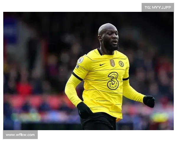 卢卡库转会曼联的起伏之路:从辉煌到离别的足球传奇 卢卡库转会曼联的起伏之路:从辉煌到离别的足球传奇