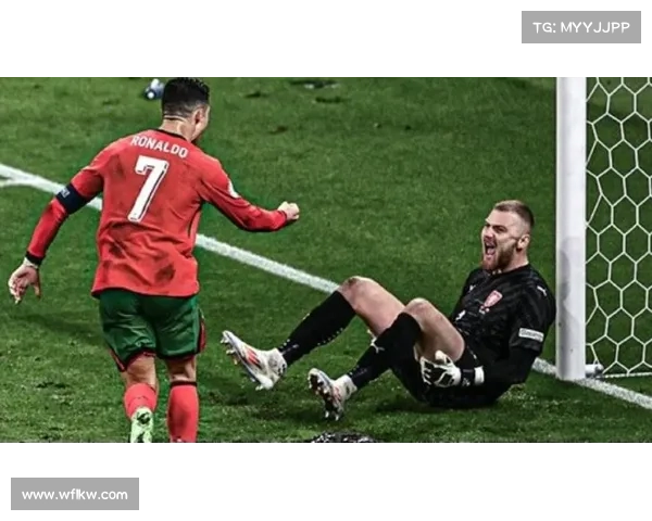 如何有效防守C罗：捷克队战术布局与应对策略解析