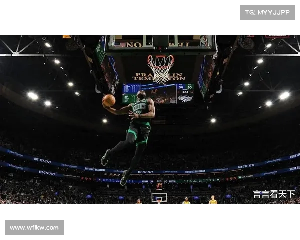 布克2017年对阵凯尔特人创历史纪录单场砍下70分震惊全联盟